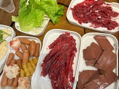 -天成·潮州牛肉脆肉鱼生蚝自助火锅