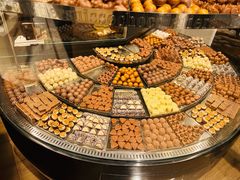 -Laderach 莱德拉(上海环贸iapm店)