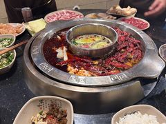 -洞亭火锅(防空洞总店)