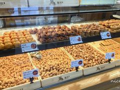 面包甜点陈列柜-酥侯糕点(广东路店)