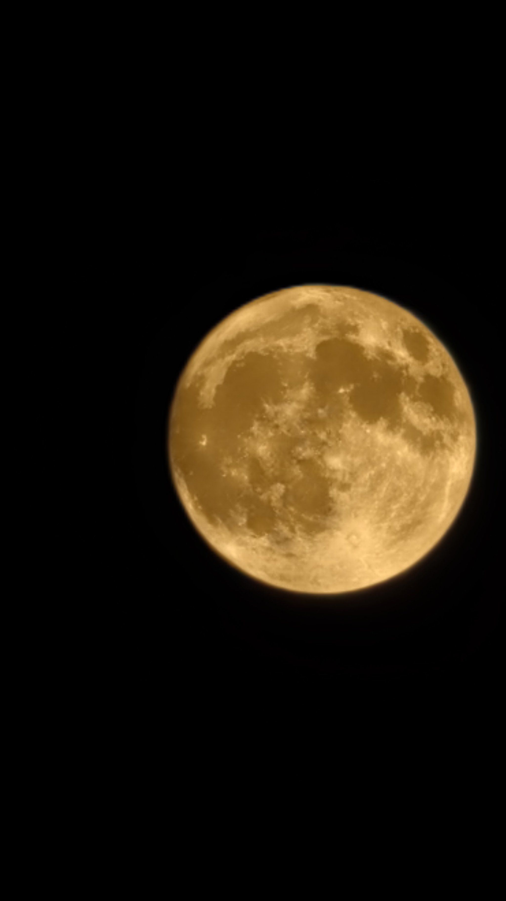 十五的月亮十六圆,今晚的超级月亮🌙