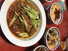 -窄巷子陕菜馆·地道陕西菜(粉巷店)
