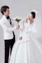 -蒙太奇婚纱摄影(万达店)