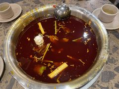全红味锅底-肖肖酸萝卜鱼火锅(总店)