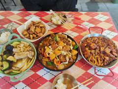 -满格嗦新疆椒麻鸡火锅.炒米粉(川大江安校区店)