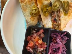 墨西哥鸡肉芝士饼-Famous肥猫墨西哥音乐餐吧(五棵松华熙LIVE店)