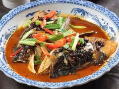 土烧鱼头-桐庐土菜馆·传承经典土菜