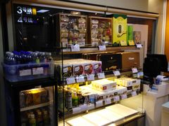 面包甜点陈列柜-凯司令西点房(虹桥路站店)