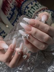 -一奈日式美甲美睫专门店