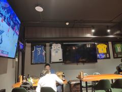 -京狮炙燥·精酿烧烤(首经贸店)