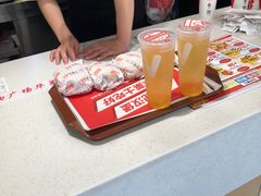 -华莱士·炸鸡汉堡(蜜欢购物店)