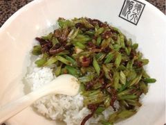 芹菜腊肉肠盖码饭-德天顺盖码饭(人民西路店)