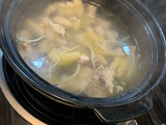 -东椰·海南椰子鸡火锅(朝阳门店)