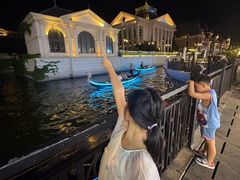 -东港音乐喷泉广场