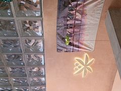 -喃喃椰·糟粕醋·椰子鸡火锅(七堡花园店)