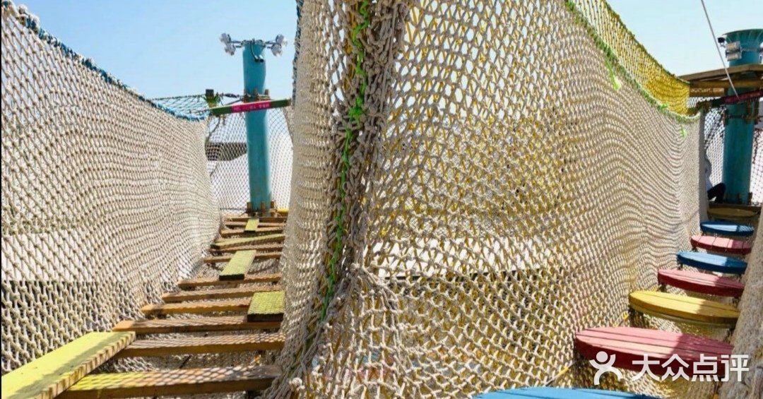 家里已经宅不住了，带娃去放电吧