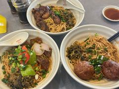 -佬钱湾仔(衣裳街店)