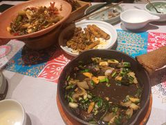 -云海肴·汽锅鸡·云南代表菜(天山百盛优客店)