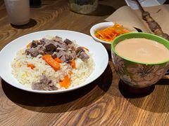 羊肉手抓饼-耶里夏丽·新疆菜·家庭聚场(百联中环购物广场店)