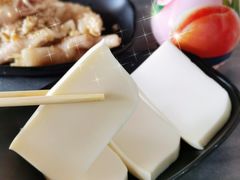 椰汁糕-黄师奶甜品店