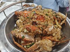 -凤凰路何眼镜香辣蟹(花果园店)
