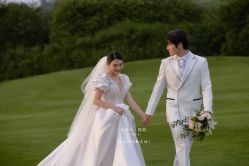 -乐派诗婚纱摄影