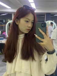 -IU潮牌·SALON