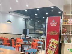 用餐区-老何家后安粉·糟粕醋海鲜火锅(三亚湾椰梦长廊店)