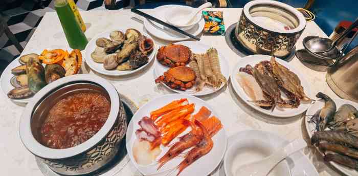 渔纬港海鲜自助餐厅(加州商业广场店)-"还是跨年去厦门玩时吃的,拖到