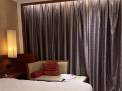 -三亚湾海居铂尔曼度假酒店