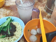 -颂记牛肉粉