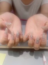 -丽心自助美甲美睫