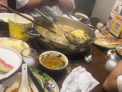 -乡土黄·鲜牛肉火锅·小龙虾(兴业街店)