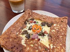 熏肉鸡蛋芝士奶油蘑菇可丽饼-RAC BAR(安福路店)