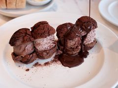 -ROAST coffee & eatery