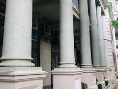-香港大学
