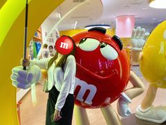 -m豆巧克力世界(上海世茂广场店)