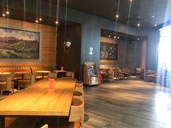 -星巴克臻选(周浦万达店)