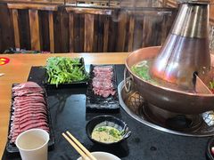 -果松木炭酸菜铜火锅·外婆参鸡汤