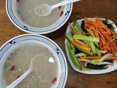 -牛一嘴·兰州牛肉面·大盘鸡(财富中心店)