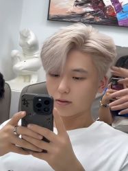 -ON STAR SALON