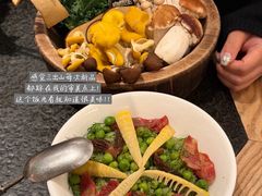 -三出山火锅(南京万象天地店)