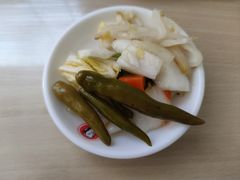 免费咸菜-闫家驴肉老店(华电一校店)