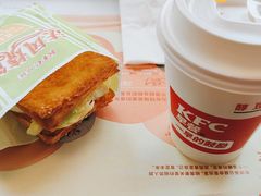 -肯德基(成山路地铁站店)
