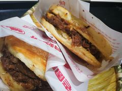 牛肉烧饼（多肉）-穆得·老周家牛肉烧饼(普利街店)