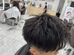 -朗峰专业美发沙龙