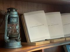 -彳亍咖啡·这里(水湾路店)