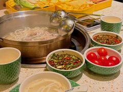 -润园四季椰子鸡火锅(卓越INTOWN店)