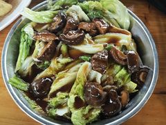 -御霞苑泥烩鸡休闲农庄
