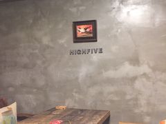 -HIGH FIVE哈福手工汉堡(桂林路店)